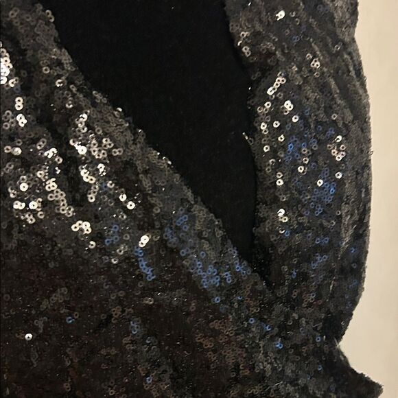 WYLDR Shimmering Black Sequin Romper A - Picture 4 of 7
